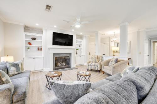 Lake Oconee Apartment | Chic Greensboro Condo with Lake Oconee Access!