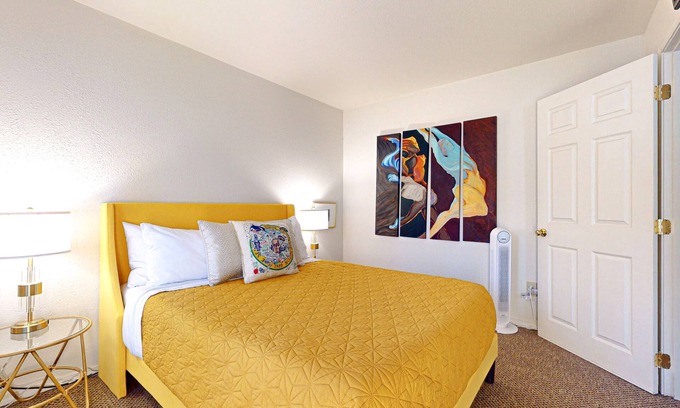 Adelma Beach Hotel | Chic hotel suite just steps away from Downtown Port Townsend
