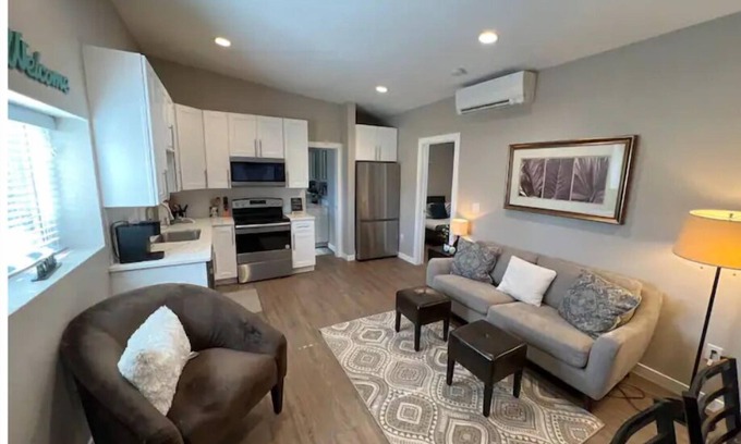 Brighton Apartment | Chic & intimate 2 bedroom