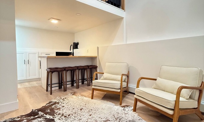 Franklin Square Apartment | Chic loft Elmont NY