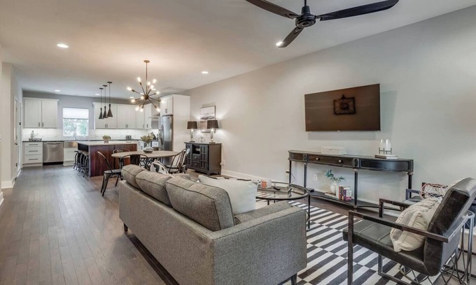 Historic Waverly House | Chic+Luxury 12 South Townhome | Near Downtown