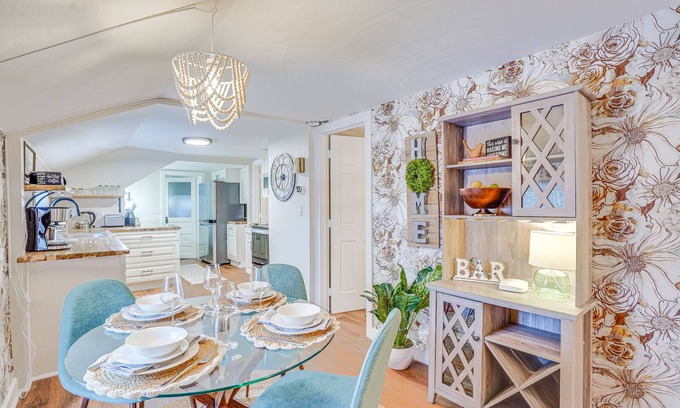 New Hartford Apartment | Chic New Hartford Apartment - Hike, Golf & Ski!