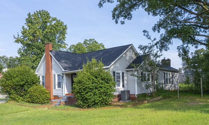 Kannapolis House | Chic Newly Remodeled Retreat, Close to Shopping & Parks!