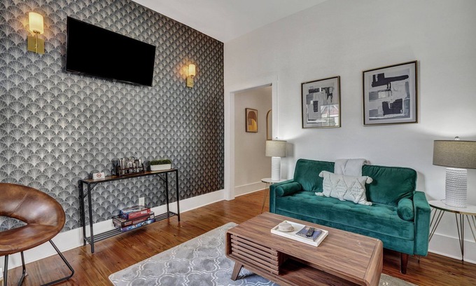 Thomas Square House | Chic Retreat in Savannah’s Victorian District by Lucky Savannah