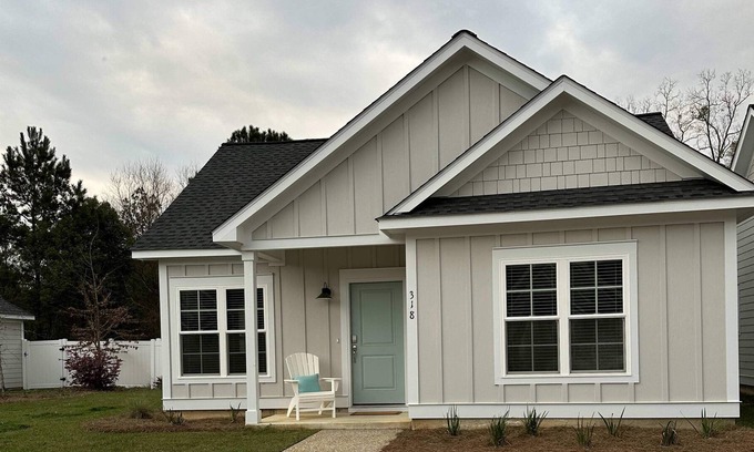 Thomasville House | Chic Retreat Summary: