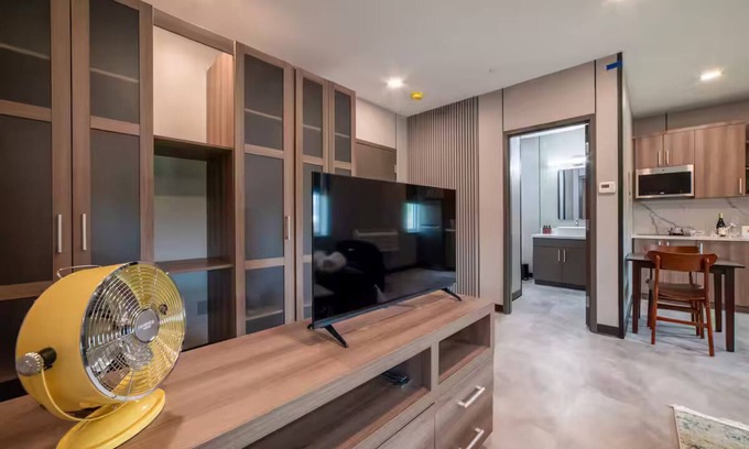 Binghamton Apartment | Chic Urban Loft across from BU