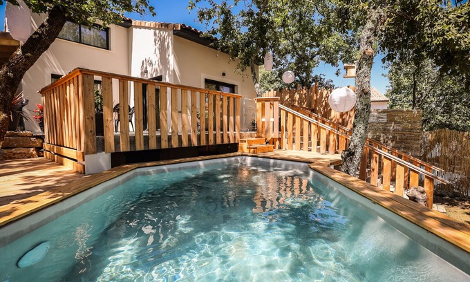 Saint Alban Auriolles Villa | Chic villa 4 pers grand confort-heated pool-jacuzzi-wifi