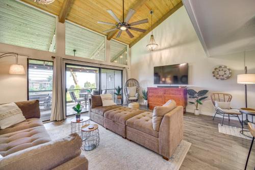 Waikoloa Apartment | Chic Waikoloa Condo with Lanai and Complex Pools!