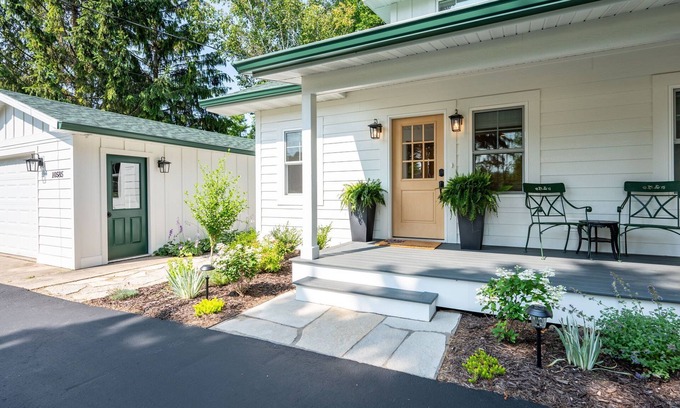 Sister Bay House | Chicory Hill: Three Bedrooms w/Ensuites; One-of-a Kind Play Area & Game Room!