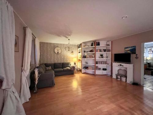 Arlaching Apartment | Chiemsee-Hafen Gemütliche Wohnung am Chiemsee