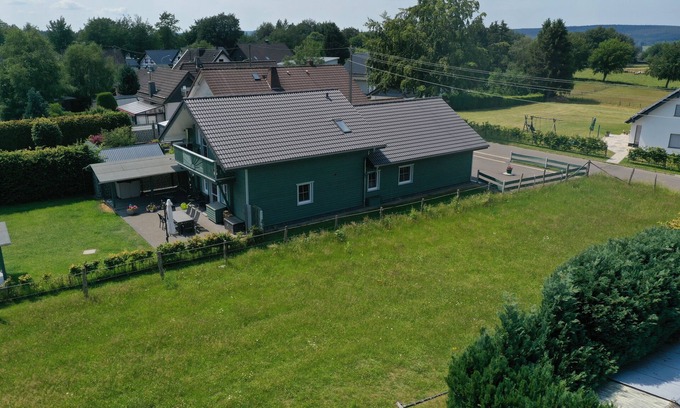 Kalterherberg House | Child-friendly with terrace, large garden and playground equipment