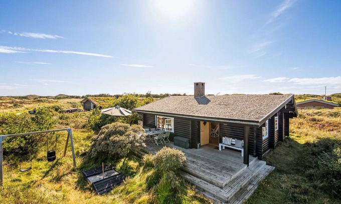 Henne Strand House | "Christl" - 500m from the sea by Interhome