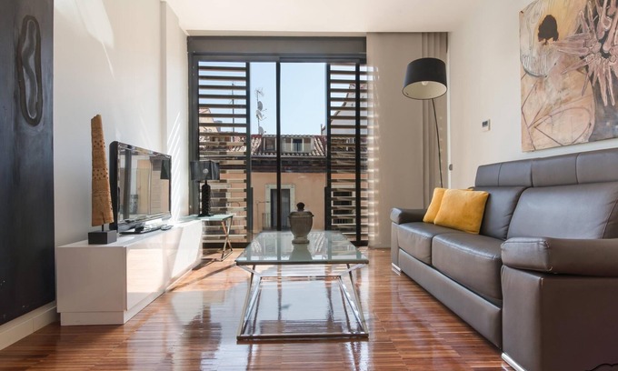 Malasana Apartment | Chueca Apartments III - Duplex in the Center of Madrid