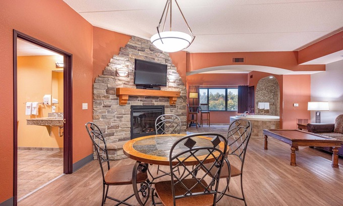 Wisconsin Dells Apartment | Chula Vista Resort Condo