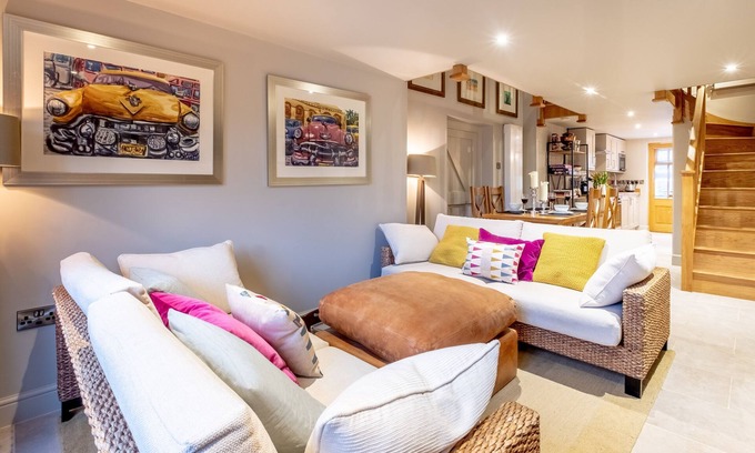 Aldeburgh Apartment | Church Farm Lodge - sleeps 4 guests in 2 bedrooms