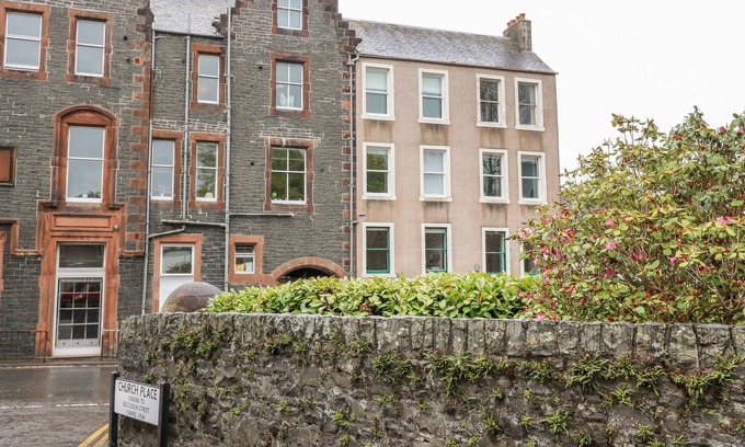 Moffat Apartment | CHURCH GATE HOUSE, pet friendly, character holiday cottage in Moffat