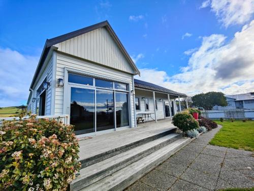 Riverton House | Church Street Charmer