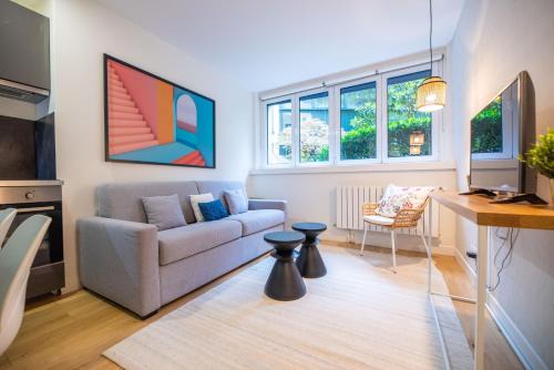 L'Europe Apartment | CIA - Parc Monceau 4P