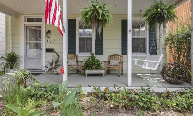 Chestertown House | Circa 1900 Home in the Heart of Historic Downtown Chestertown