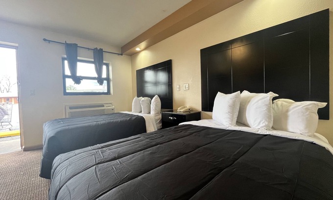 Hopelawn Hotel | Circle Motel Lodge