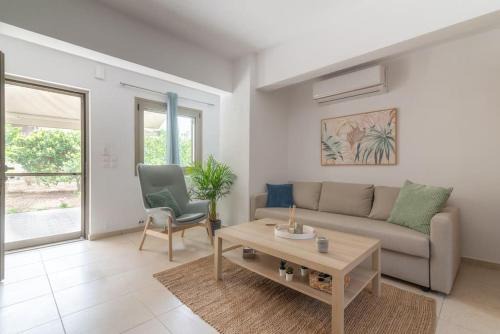Palaiokastro House | Citrea Stylish House with Garden near Beach