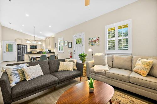 Downtown Historic District House | Citrus Hideaway - Steps to City Center