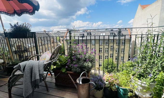 Frederiksberg C Apartment | City Apartment in Frederiksberg with 2 bedrooms sleeps 5