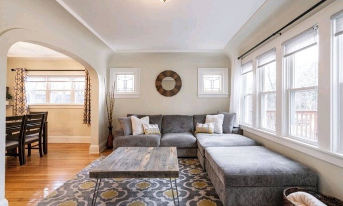 Wauwatosa House | City Bungalow Charmer in the heart of Tosa