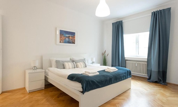 Wieden Apartment | City Center Operastreet Apartment "Italy"