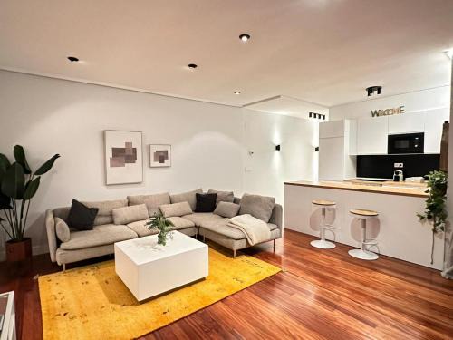 Bilbao City Centre Apartment | City Central 120m By Sleep In Bilbao