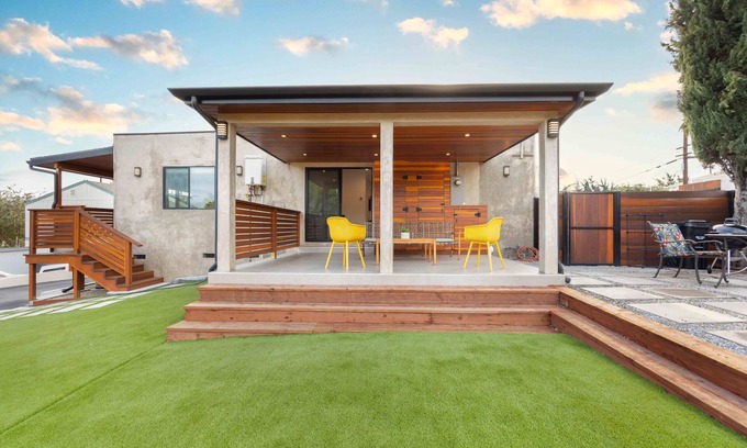 Silver Lake House | City Living by AvantStay | Large Outdoor Area