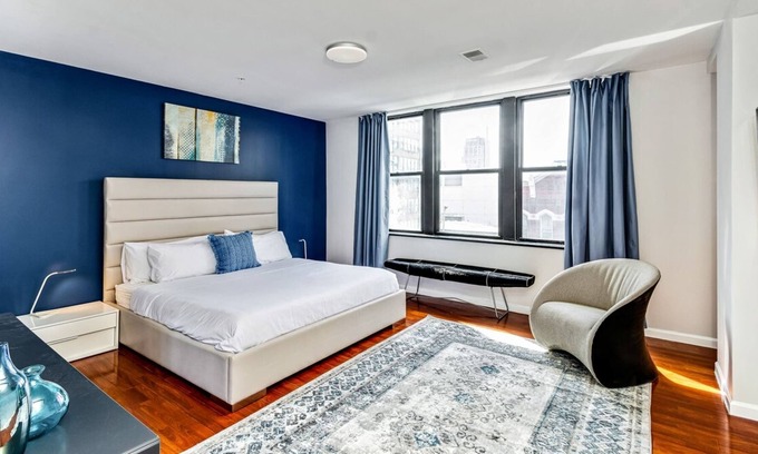 Chinatown Apartment | City Stay in Style! Steps Away From Reading Terminal