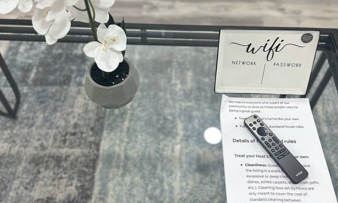 Washington Park Apartment | City town house for a quick get away. Its close to anything Rhode Island offers