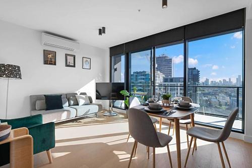 South Yarra Apartment | City View Central South Yarra One Bdr Apt TF1805