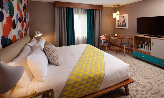 Venice Hotel | City View Unit Near Ocean Avenue! With Heated Pool & Ping-pong Tables to Unwind!