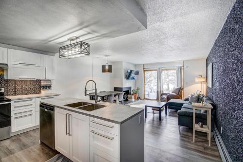 Breckenridge Apartment | Claimjumper by Ski Country Resorts