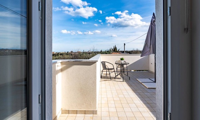 Rocca San Giovanni House | Clalu' - One Bedroom House, Sleeps 2