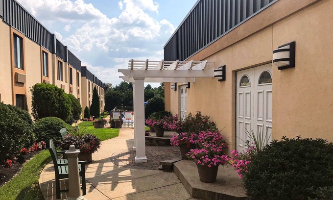 Toms River Hotel | Clarion Hotel & Conference Center