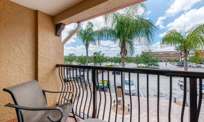 National Gardens Hotel | Clarion Inn Ormond Beach at Destination Daytona