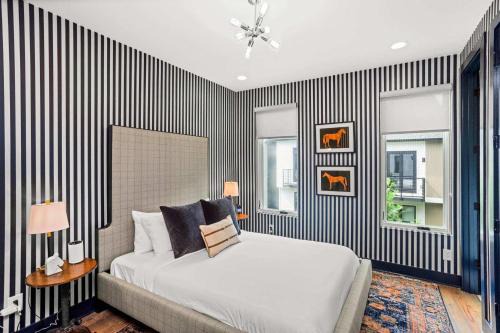 Eighth Avenue House | Class at 8th & Argyle Elite Nashville Vacation Spot