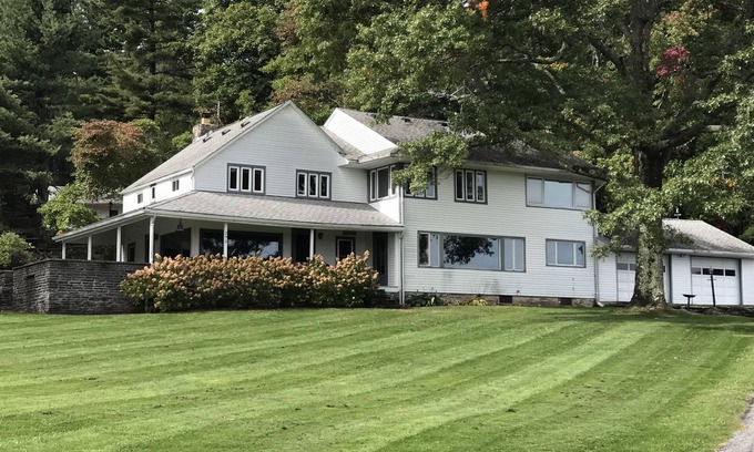 Glenford House | Classic Catskills Estate, Amazing Location!