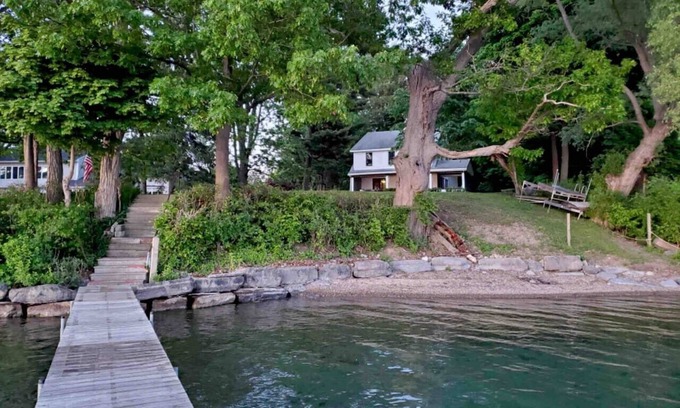 Skaneateles House | Classic Cottage on Skaneateles Lake!