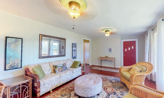Papaikou House | Classic country style home on Hawaii Belt Road near Hilo