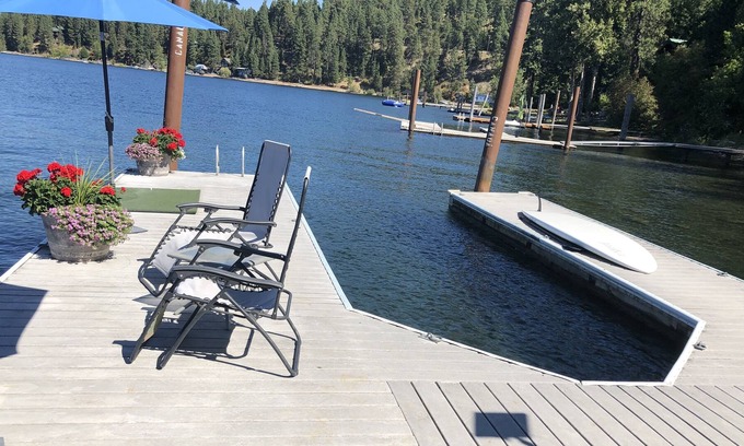 Harrison Cabin | Classic Lakefront Cottage with Spectacular Views, High-End Boat Dock, Large Slip