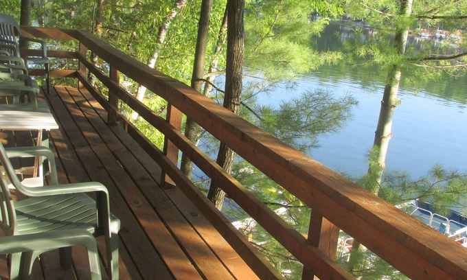 Mayfield House | Classic Lakefront Home on Spider Lake, Sleeps 6