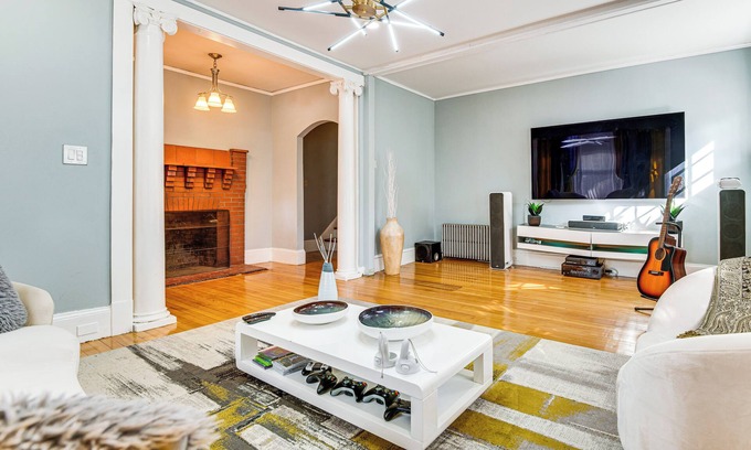 Manchester House | Classic North End Gem: Yard, Patio & Modern Style!