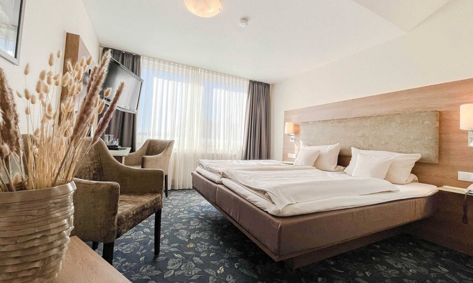 Stade House | Classic Single Room - Four Linden Kiek In Hotel
