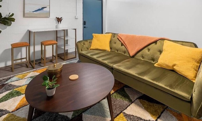 Virginia Highland Apartment | Classic Studio with Queen Bed, City Walkable!
