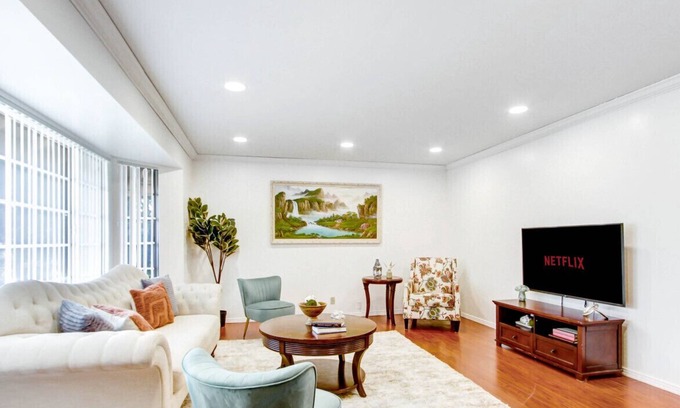 Hacienda Heights House | Classy 4BR + Patio Garden + Near DTLA #TravelSGV
