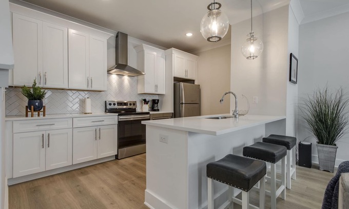 Talbot's Corner House | Classy, Cozy, Close to downtown